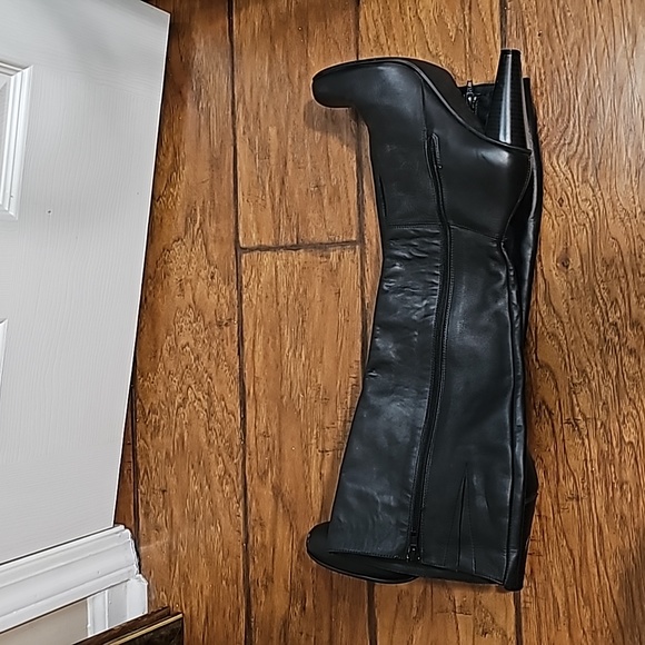 You by crocs 19" tall 👢 boots - Picture 5 of 5